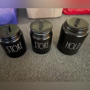 Rae Dunn storage canisters set of four.